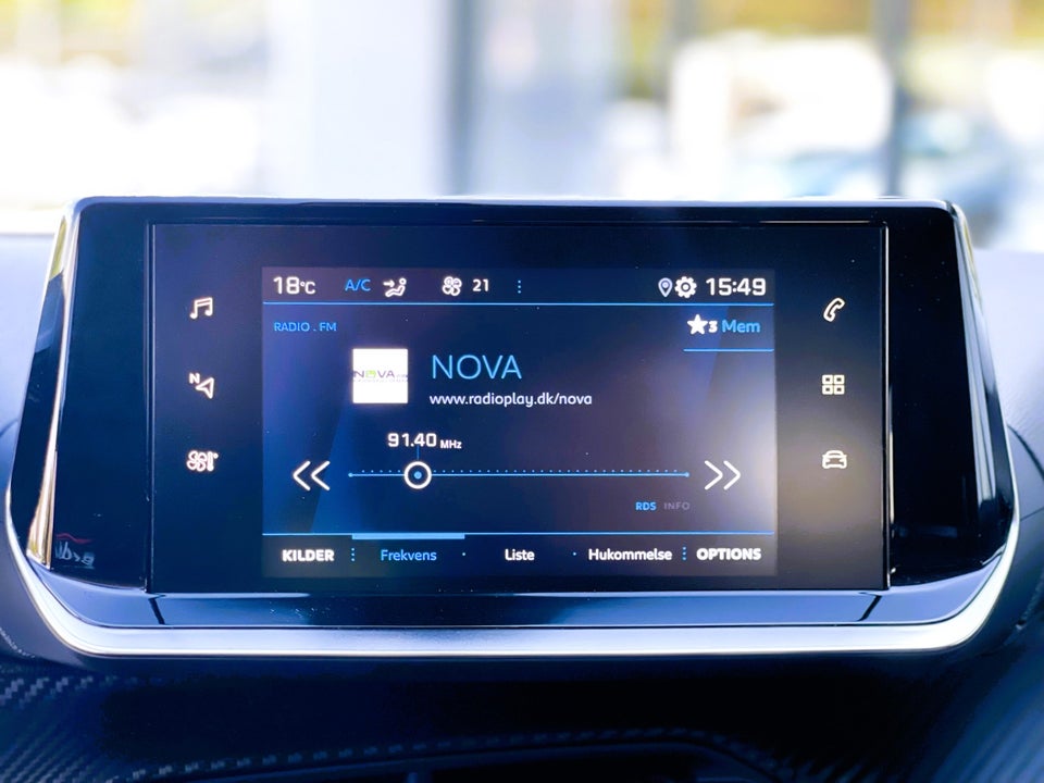 Peugeot 2008 1,2 PureTech 130 Active Limited EAT8 5d