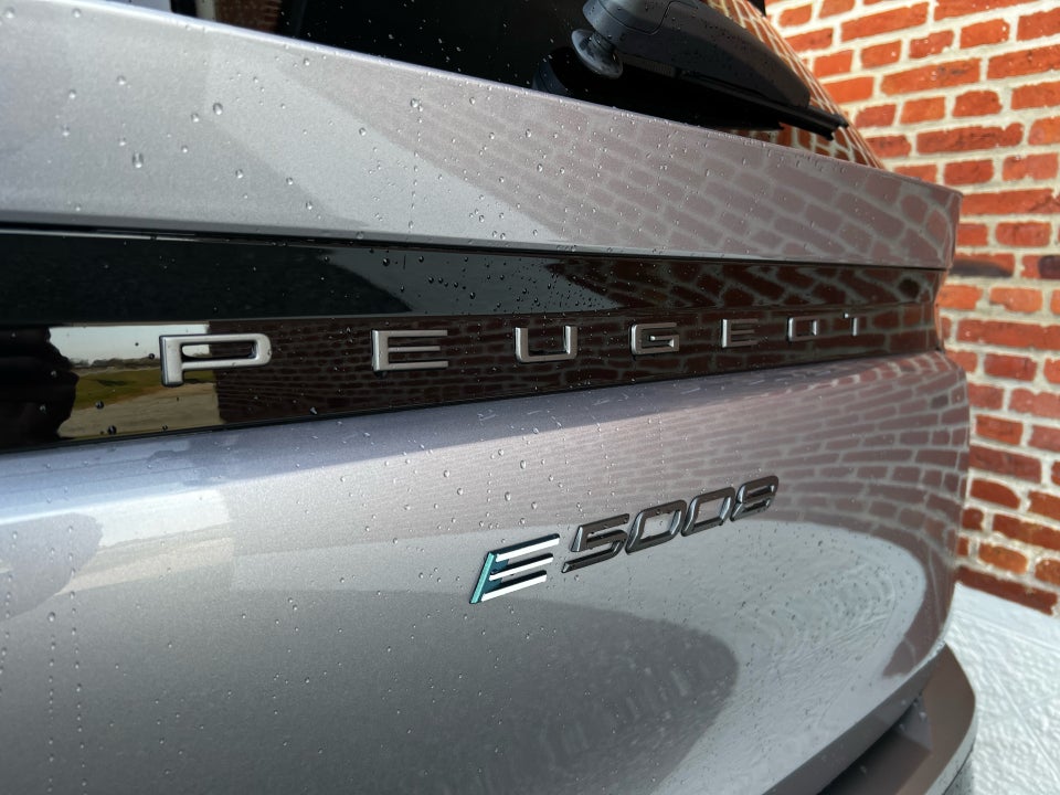 Peugeot e-5008 77 GT Pack 7prs 5d