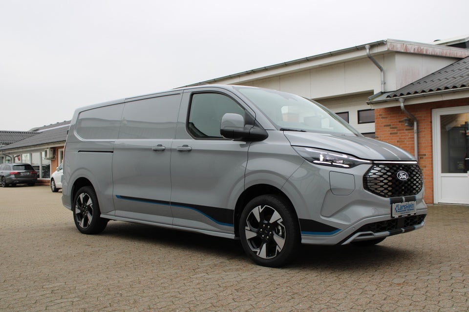 Ford E-Transit Custom 340L 64 Sport
