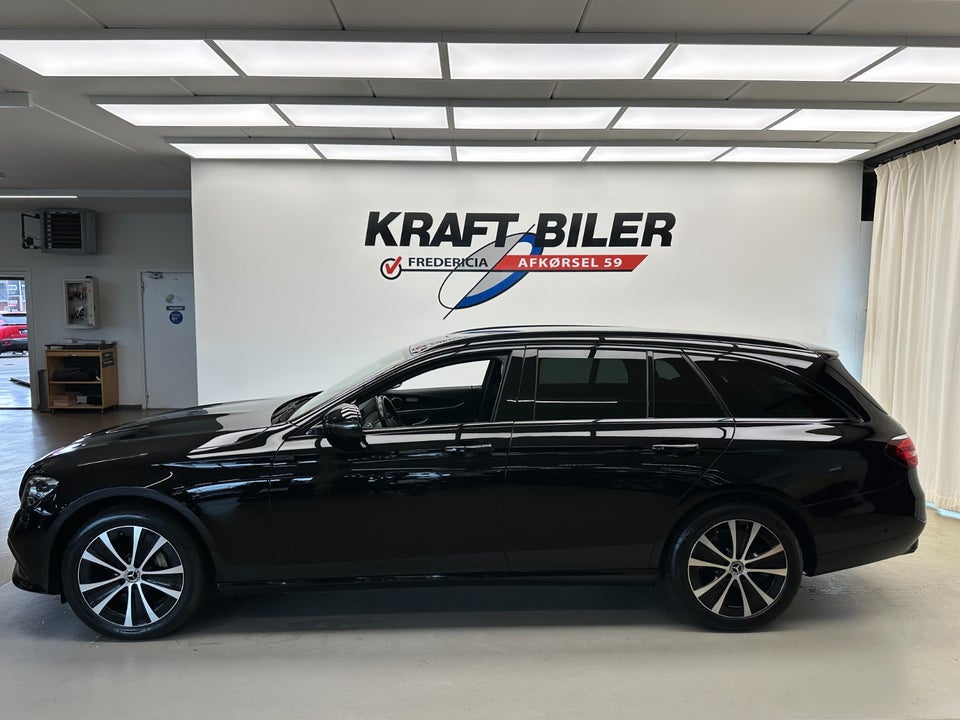 Mercedes E300 de 2,0 stc. aut. 4Matic 5d