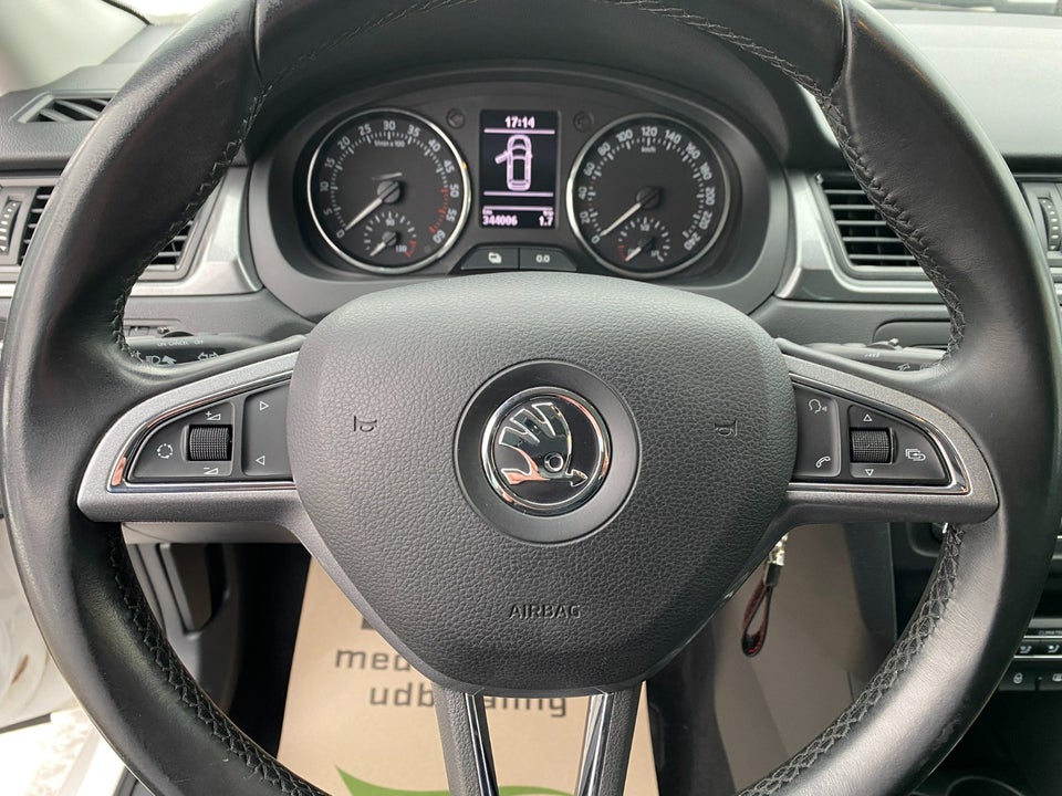 Skoda Rapid 1,6 TDi 105 Ambition Spaceback 5d