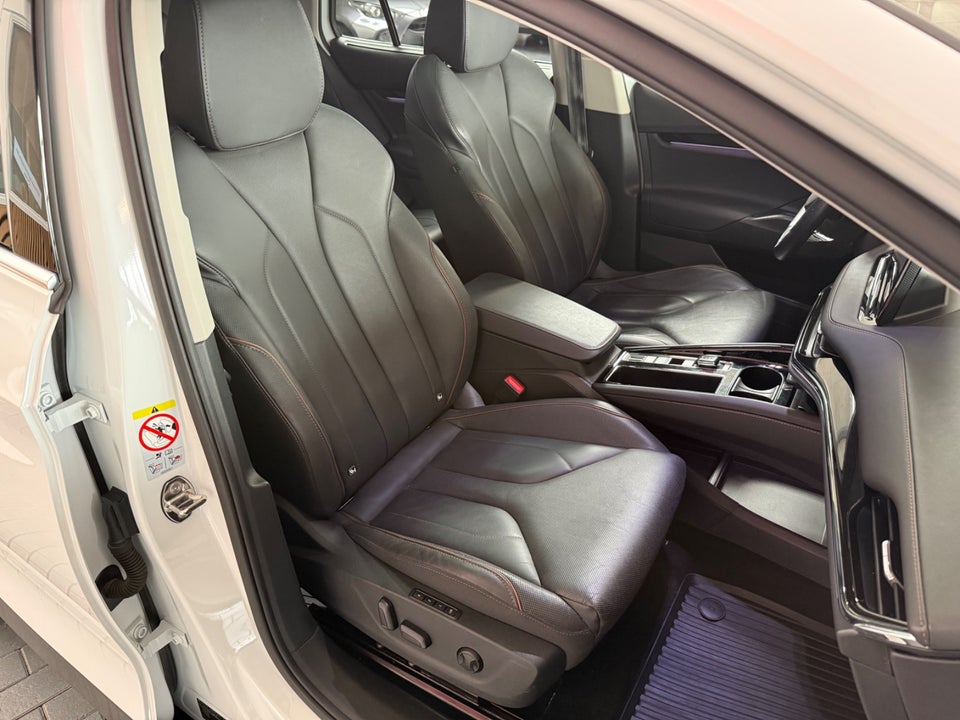 Skoda Enyaq 80 iV Suite 5d