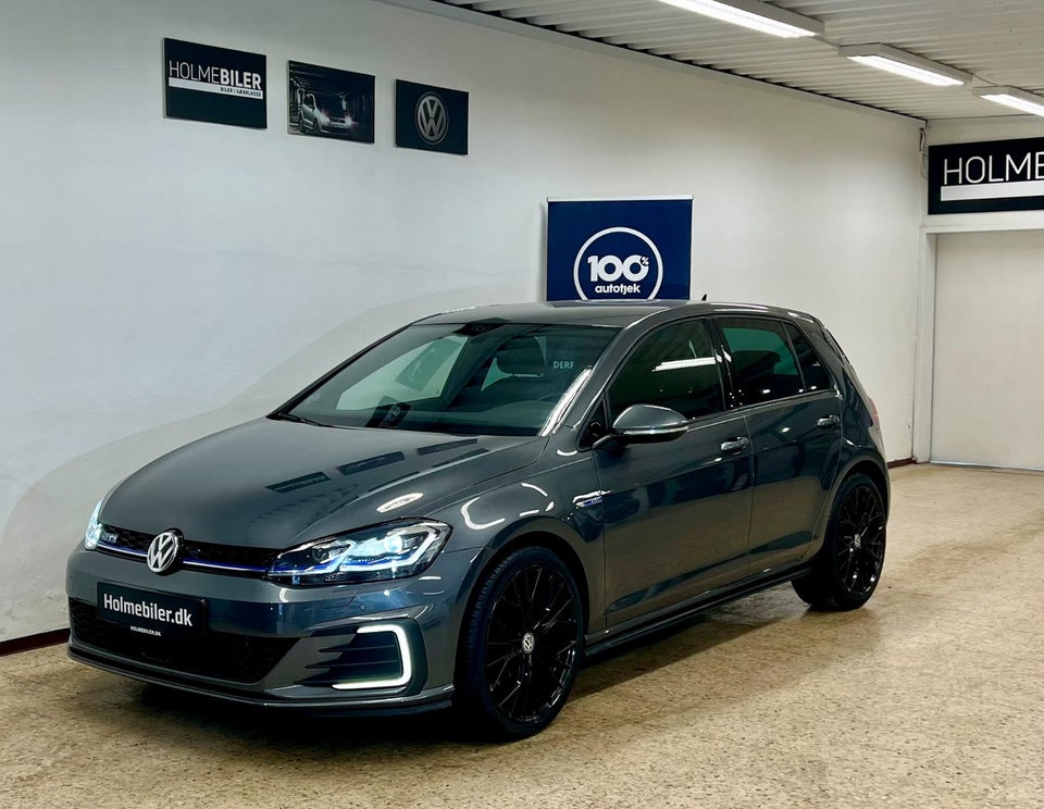 VW Golf VII 1,4 GTE DSG 5d