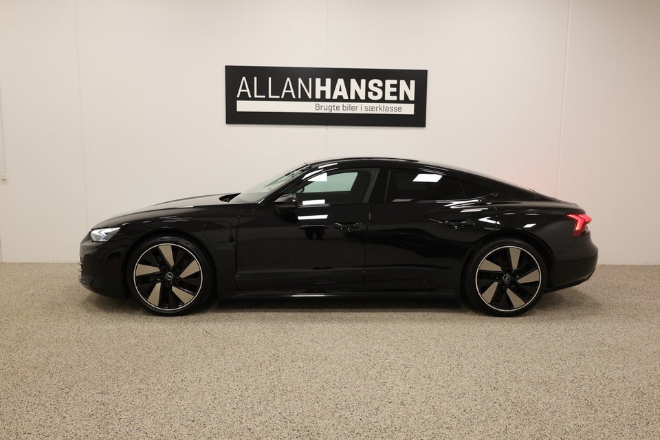 Audi e-tron GT quattro 4d