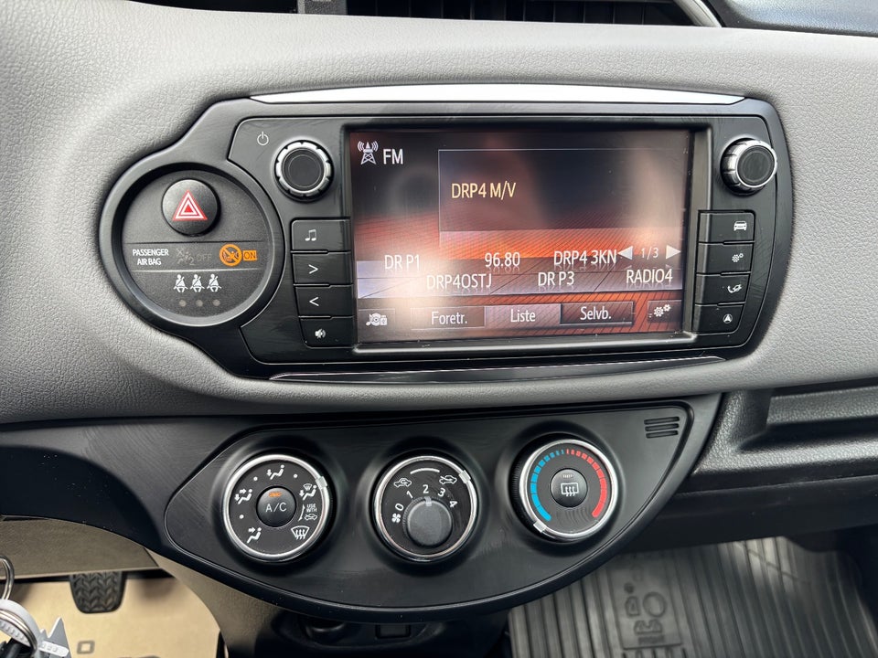 Toyota Yaris 1,3 VVT-i T2 5d