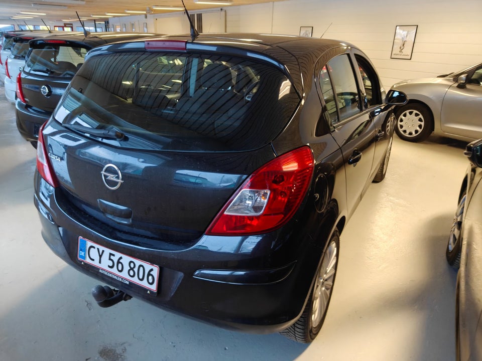 Opel Corsa 1,2 16V Enjoy 5d