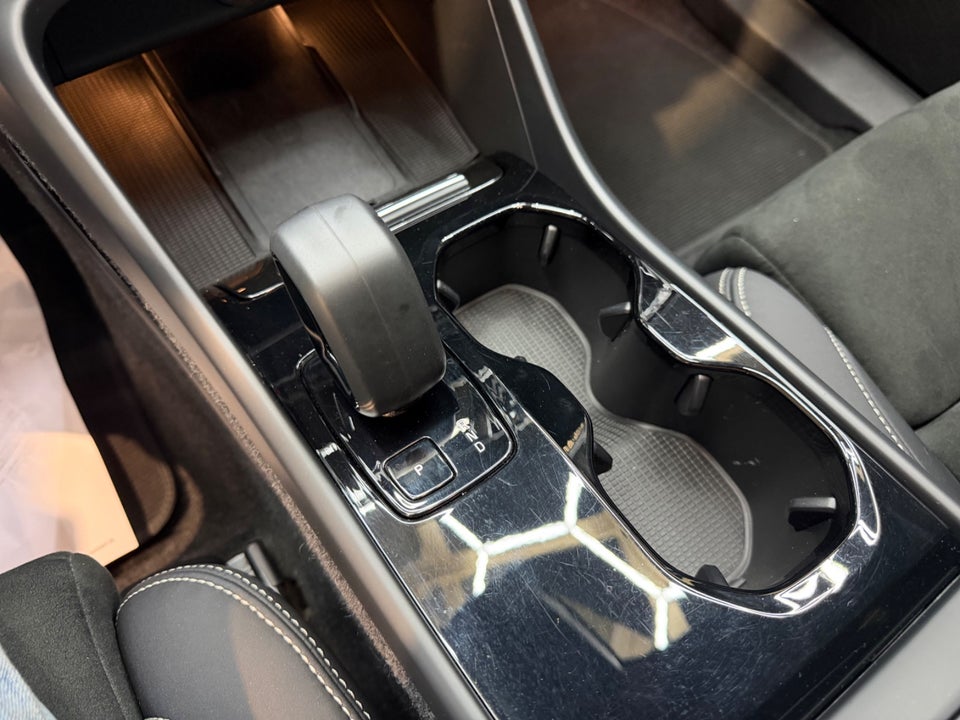 Volvo XC40 P6 ReCharge Core 5d