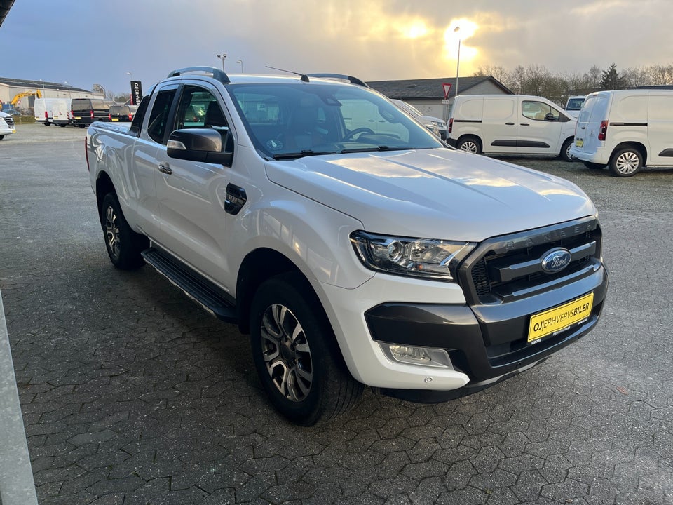 Ford Ranger 3,2 TDCi Rap Cab Wildtrak aut. 4x4 2d