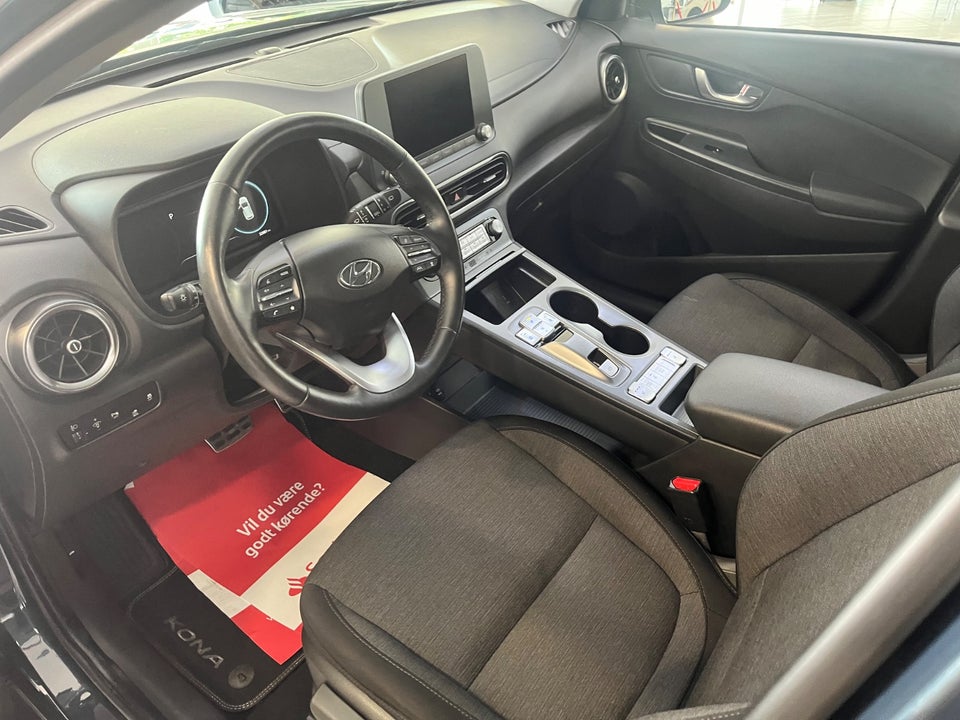 Hyundai Kona 39 EV Essential 5d