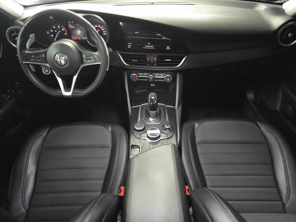 Alfa Romeo Giulia 2,0 T 200 Edizione aut. 4d