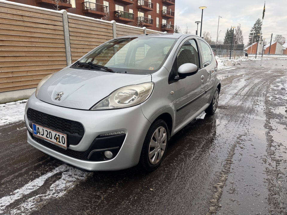 Peugeot 107 1,0 Champion Air 5d