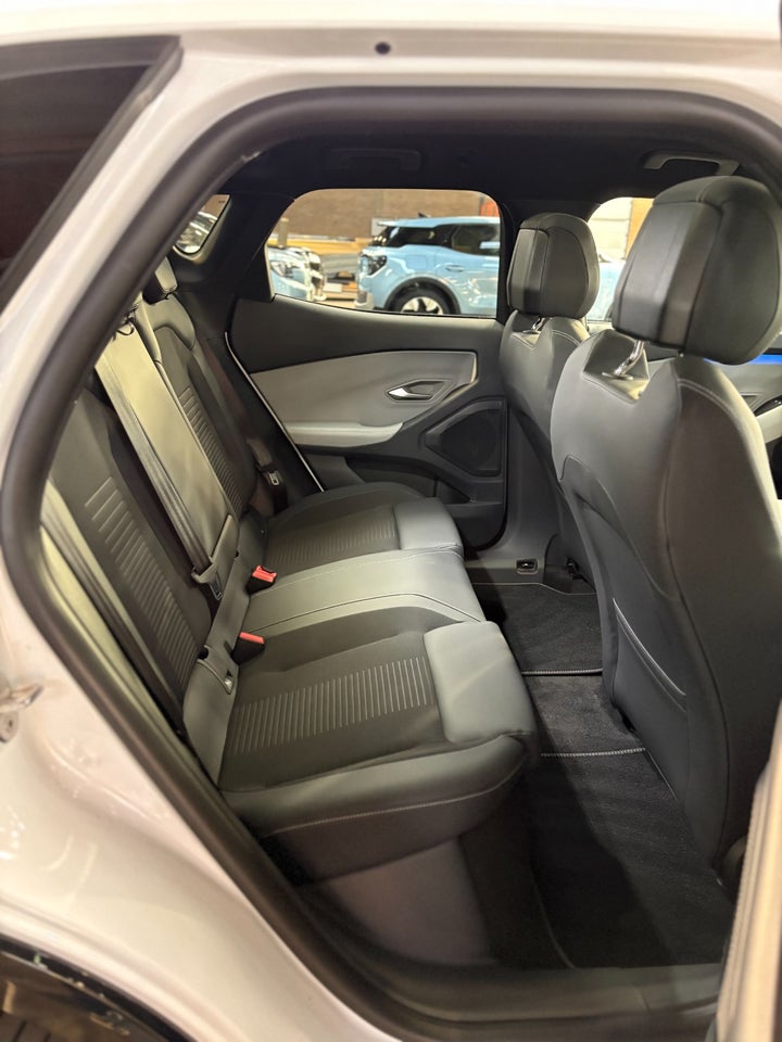 Ford Capri 79 Premium Extended Range AWD 5d