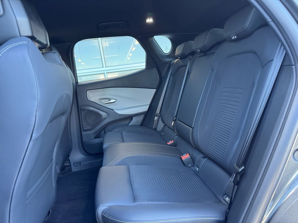 Ford Capri 77 Premium Extended Range 5d