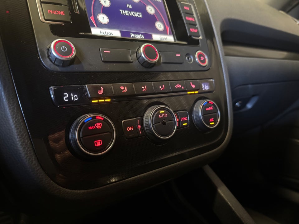 VW Scirocco 2,0 TSi 180 DSG BMT 3d