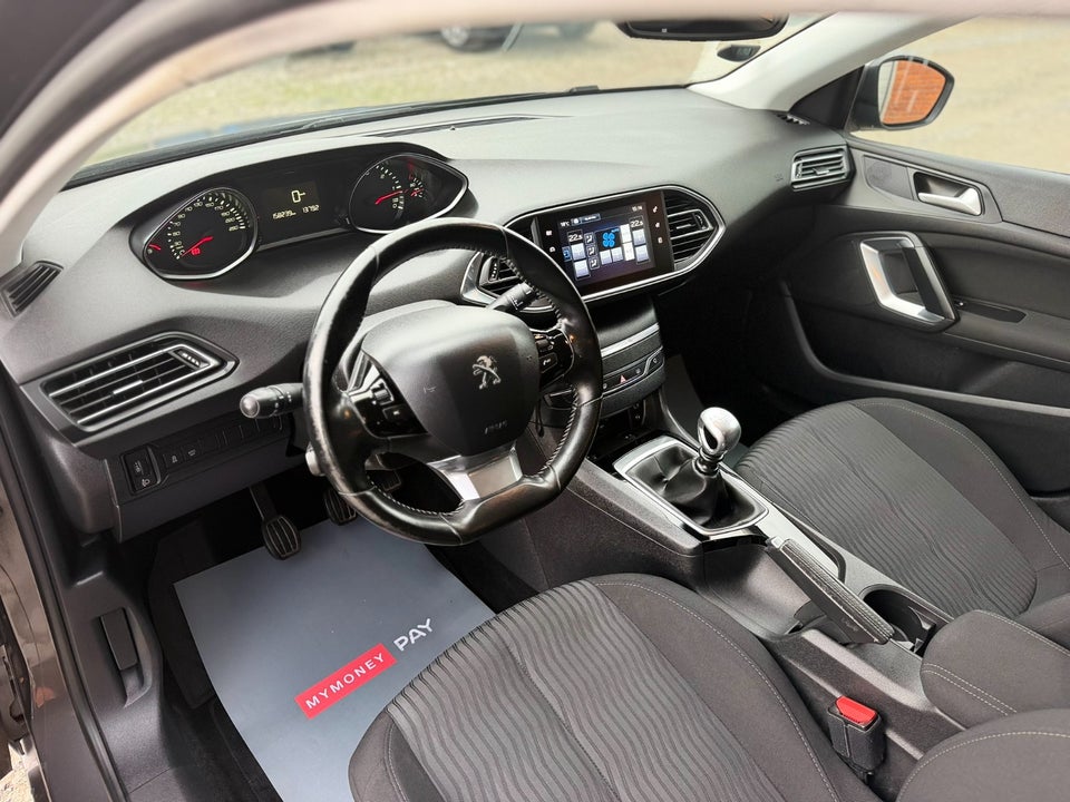 Peugeot 308 1,6 BlueHDi 120 Allure SW 5d