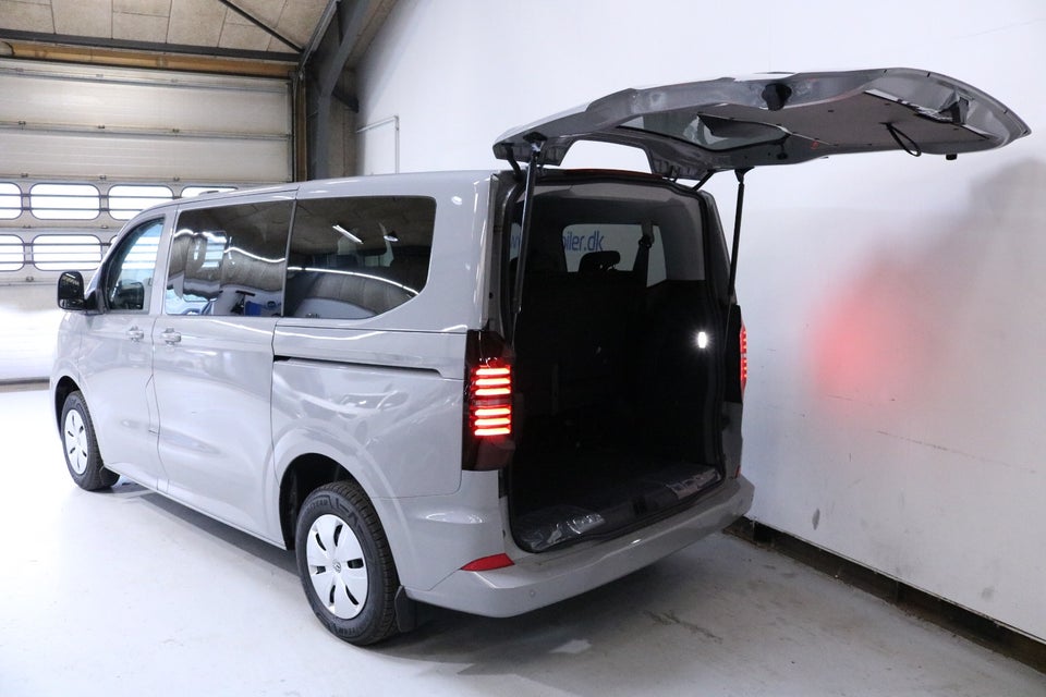 VW e-Caravelle 64 Basis SWB