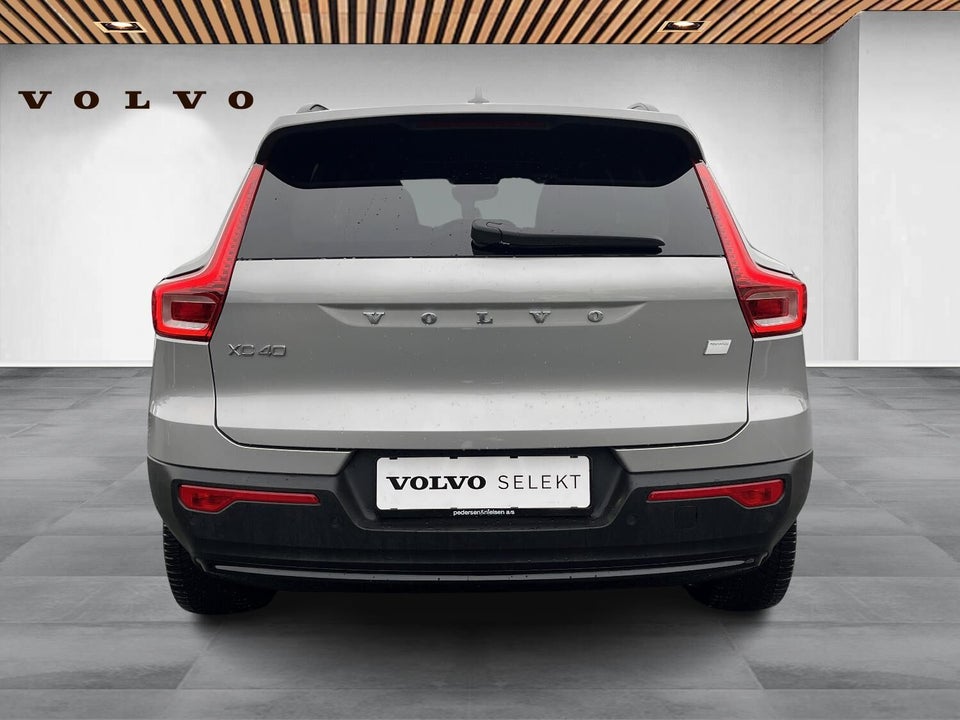Volvo XC40 ReCharge Extended Range Plus 5d