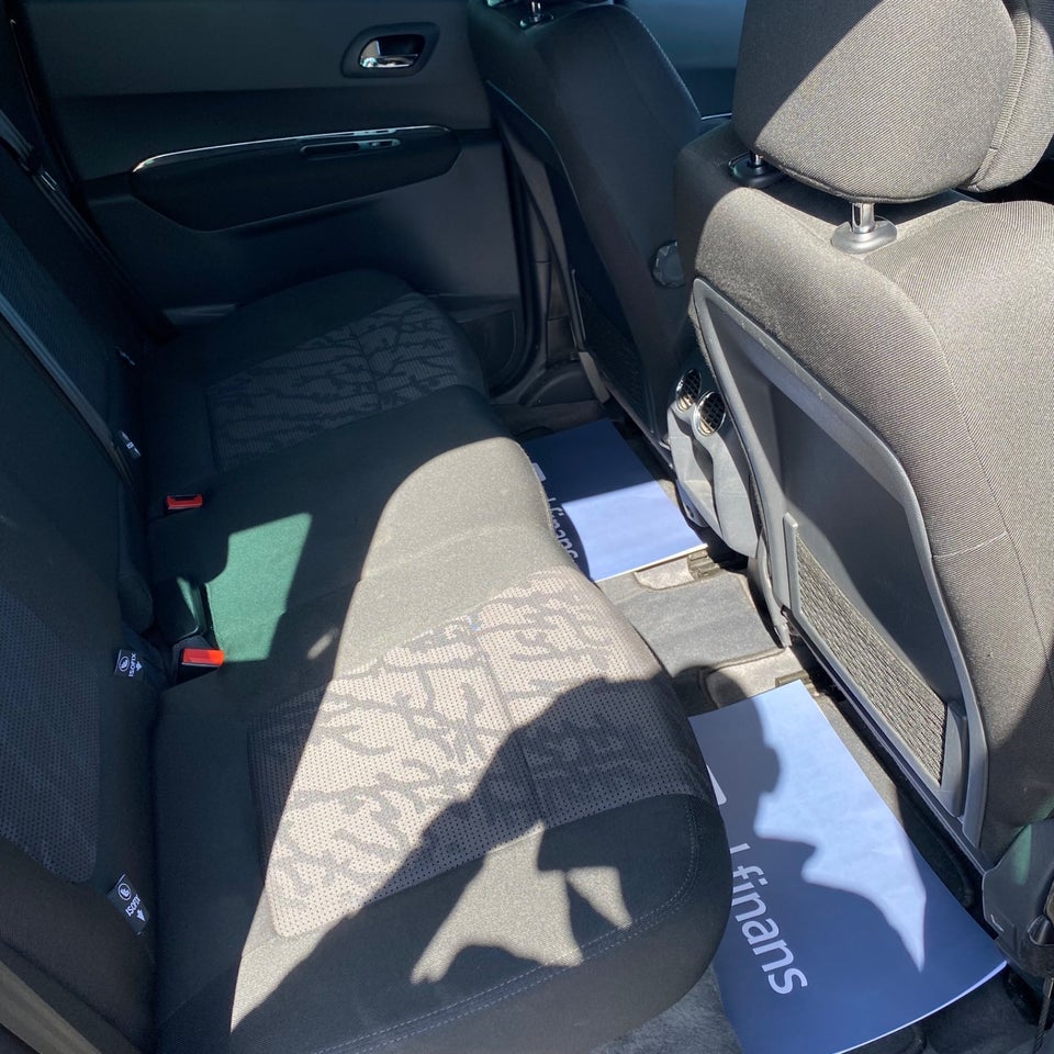 Peugeot 3008 2,0 HDi 150 Active 5d