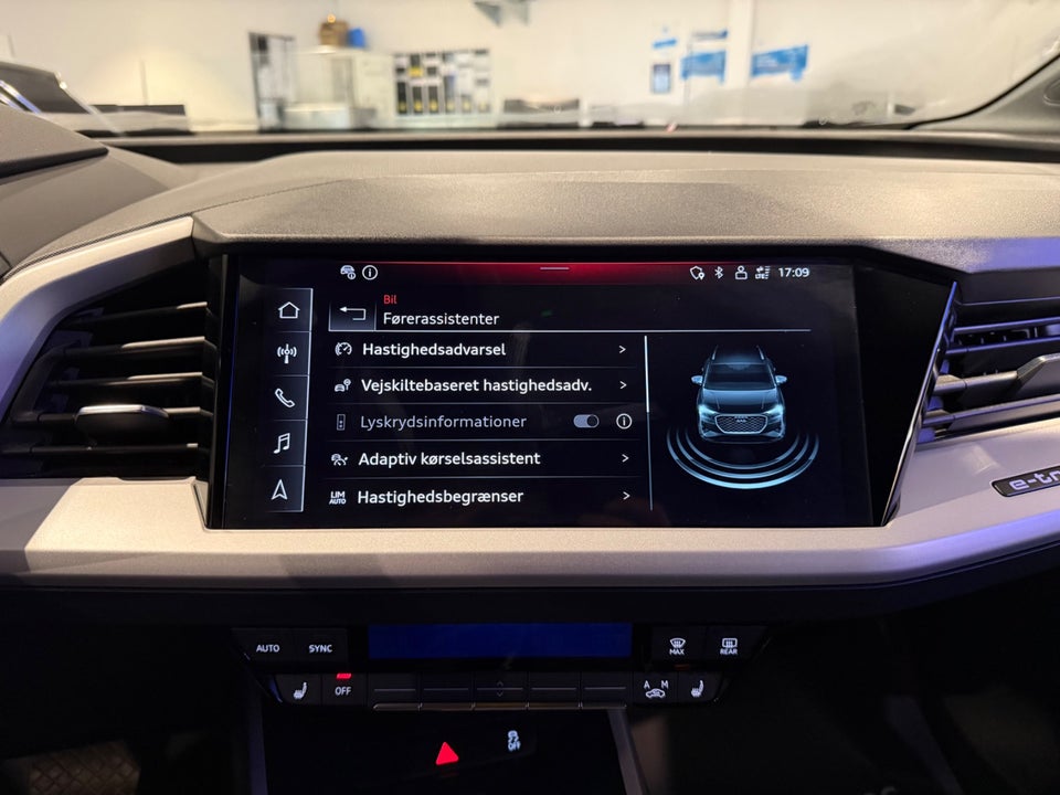 Audi Q4 e-tron 45 S-line 5d