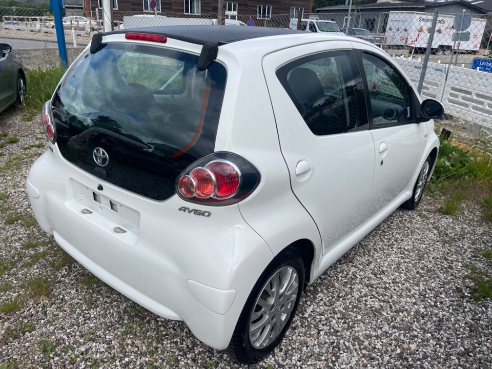 Toyota Aygo 1,0 VVT-i T2 5d