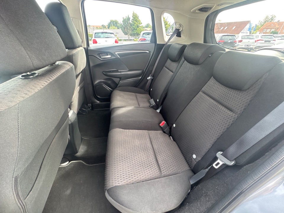 Honda Jazz 1,3 i-VTEC Elegance CVT 5d