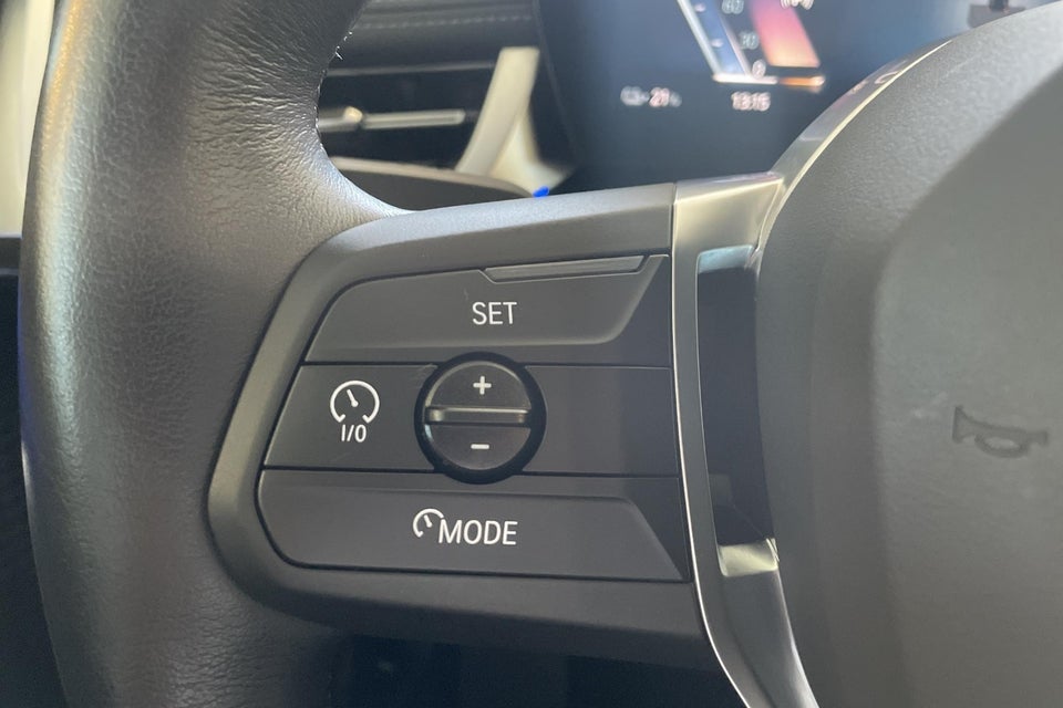 BMW iX1 eDrive20 X-Line 5d