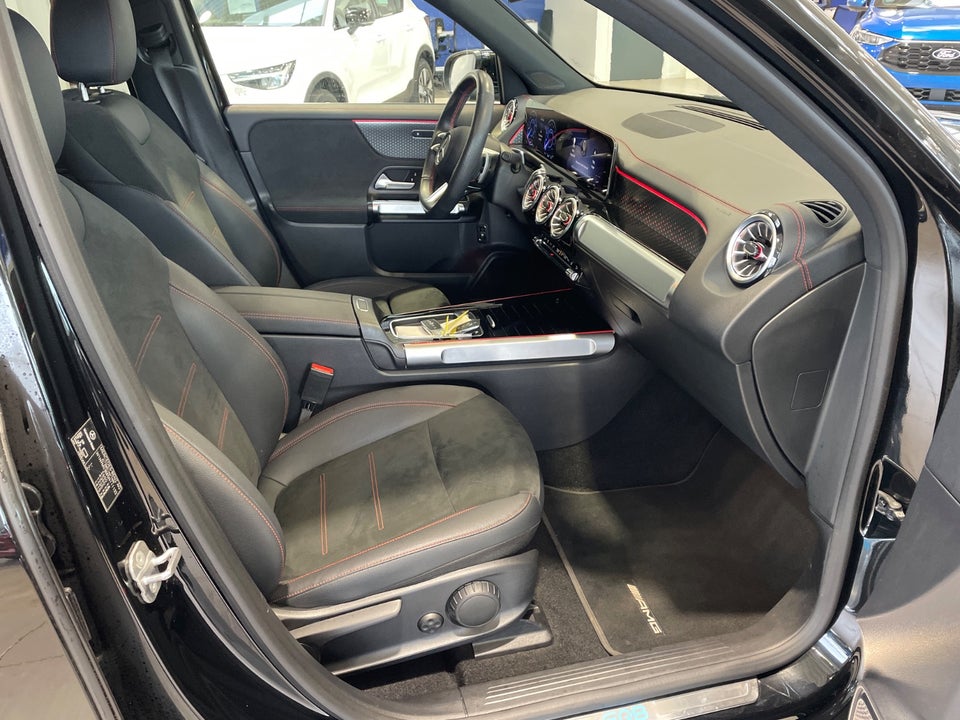 Mercedes EQB300 AMG Line 4Matic 5d