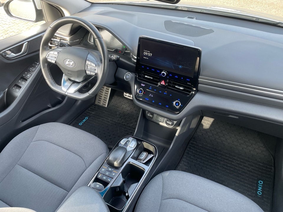 Hyundai Ioniq 40 EV Premium 5d