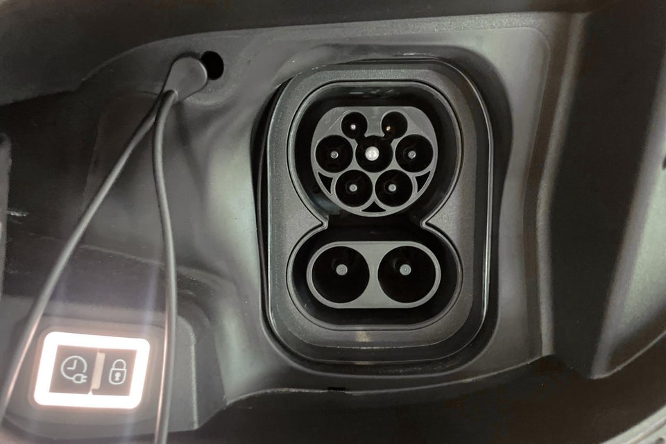 Fiat 600e 54 (RED) 5d