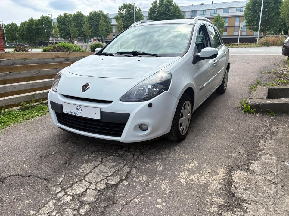 Renault Clio III 1,2 16V Authentique Sport Tourer 5d