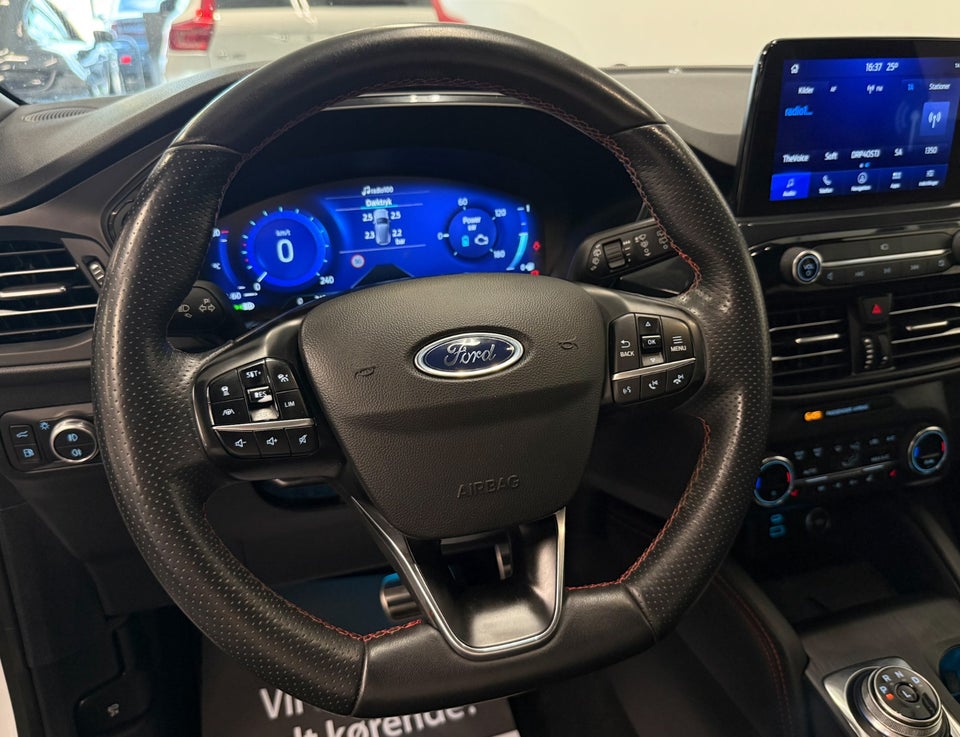 Ford Kuga 2,5 PHEV ST-Line X CVT 5d