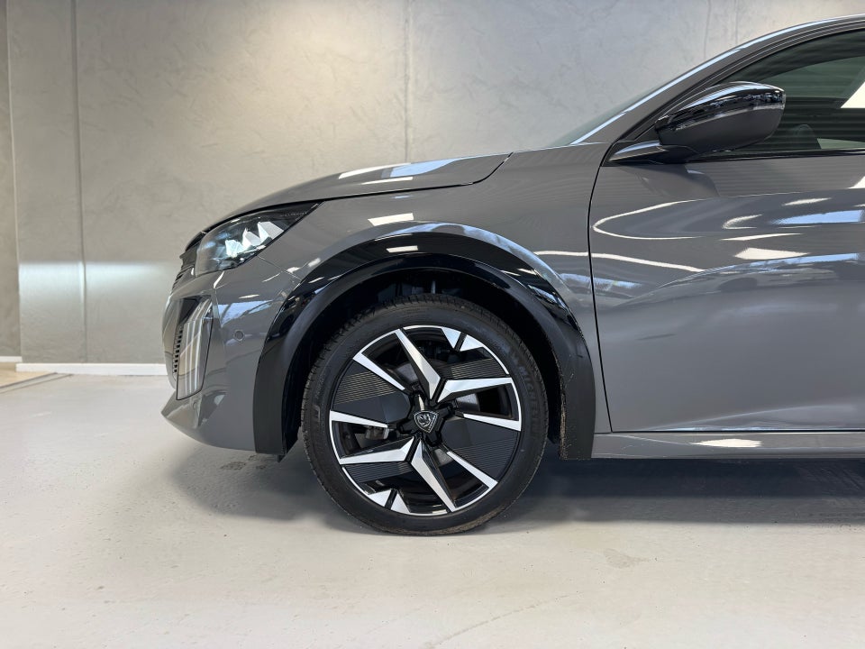 Peugeot e-208 54 GT 5d