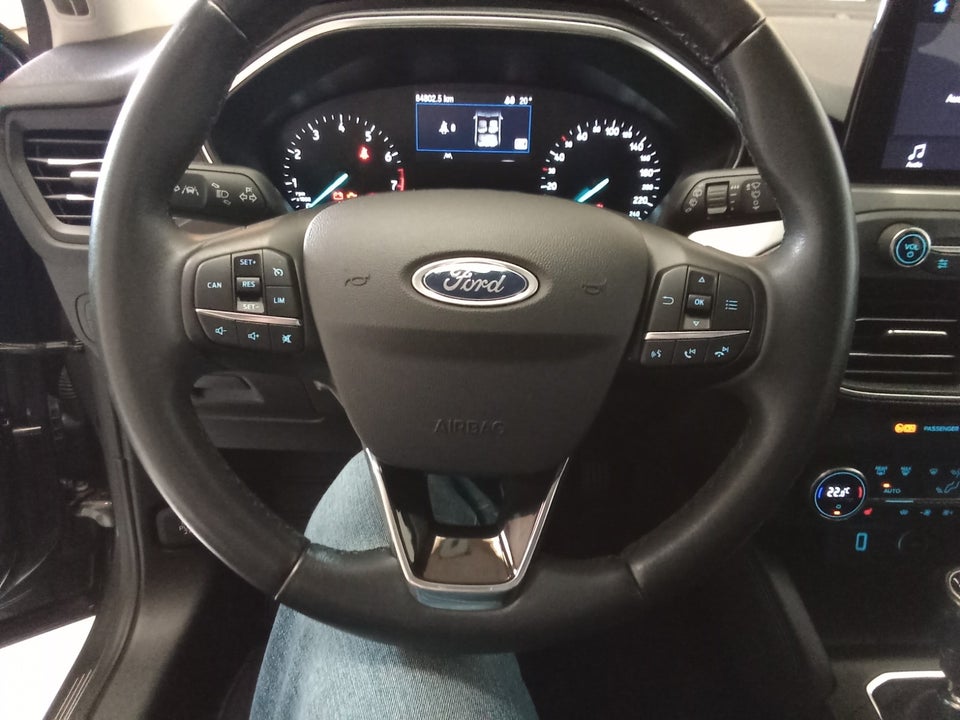 Ford Focus 1,0 EcoBoost Titanium 5d