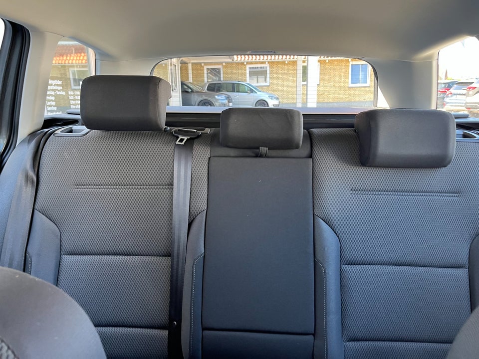 VW Golf VII 1,5 TSi 150 Comfortline Connect Variant DSG 5d