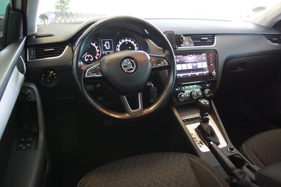 Skoda Octavia 2,0 TDi 150 Drive Combi DSG 5d