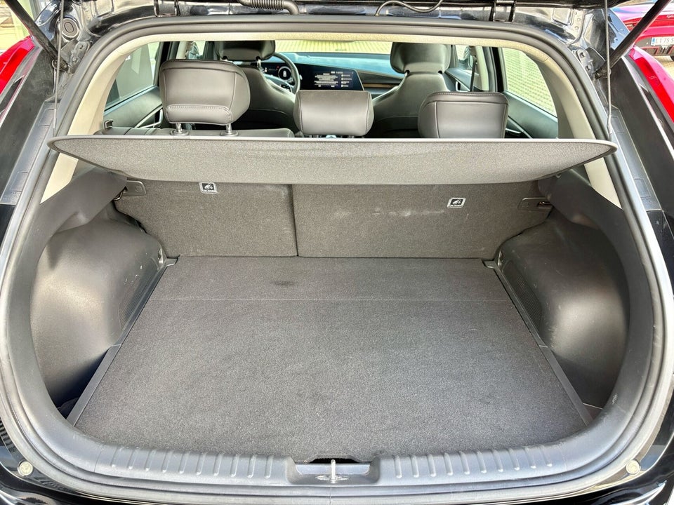 Kia Niro 64 EV Access Plus 5d