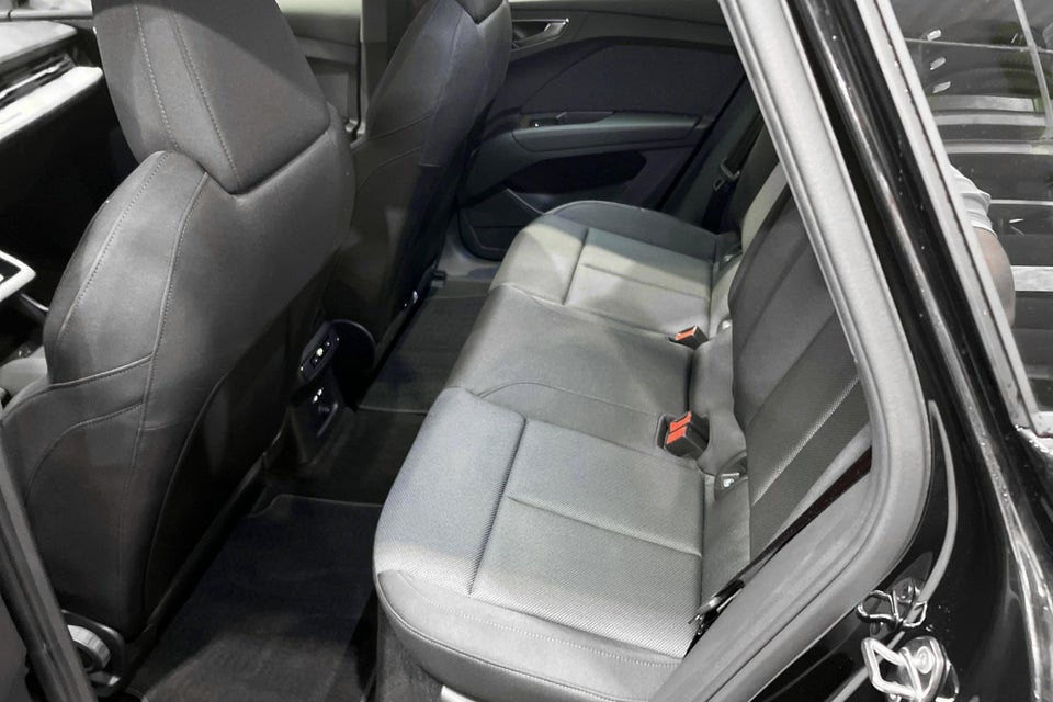 Audi Q4 e-tron 45 Progress 5d