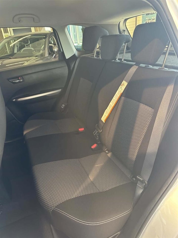 Suzuki Vitara 1,4 mHybrid Active 5d