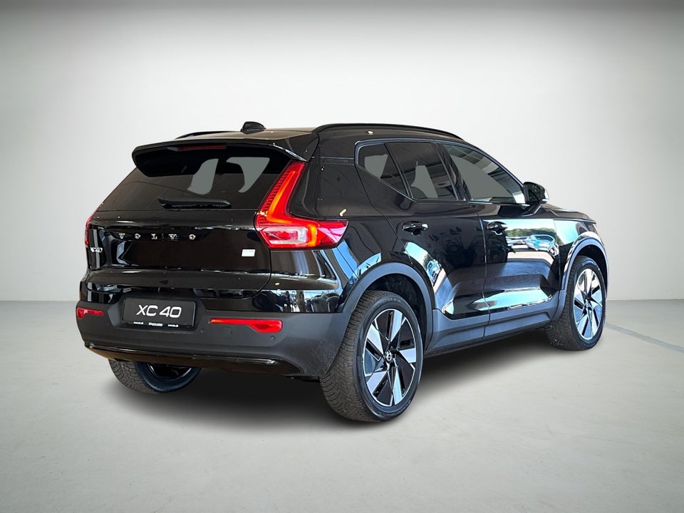 Volvo XC40 ReCharge Extended Range Plus 5d