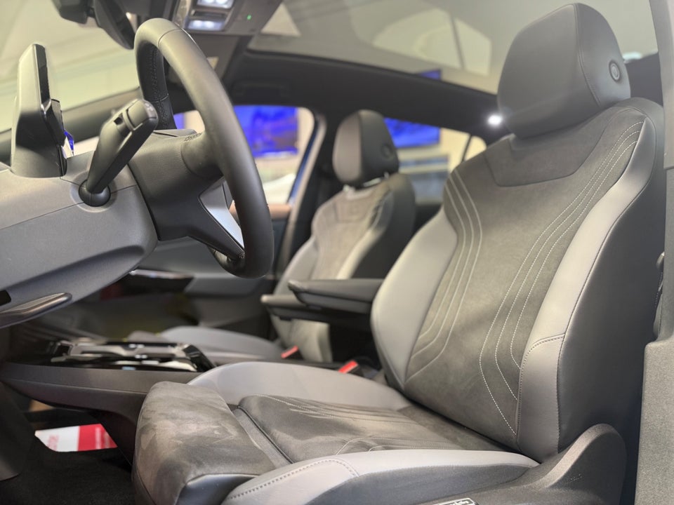 VW ID.4 77 Pro Style+ 5d