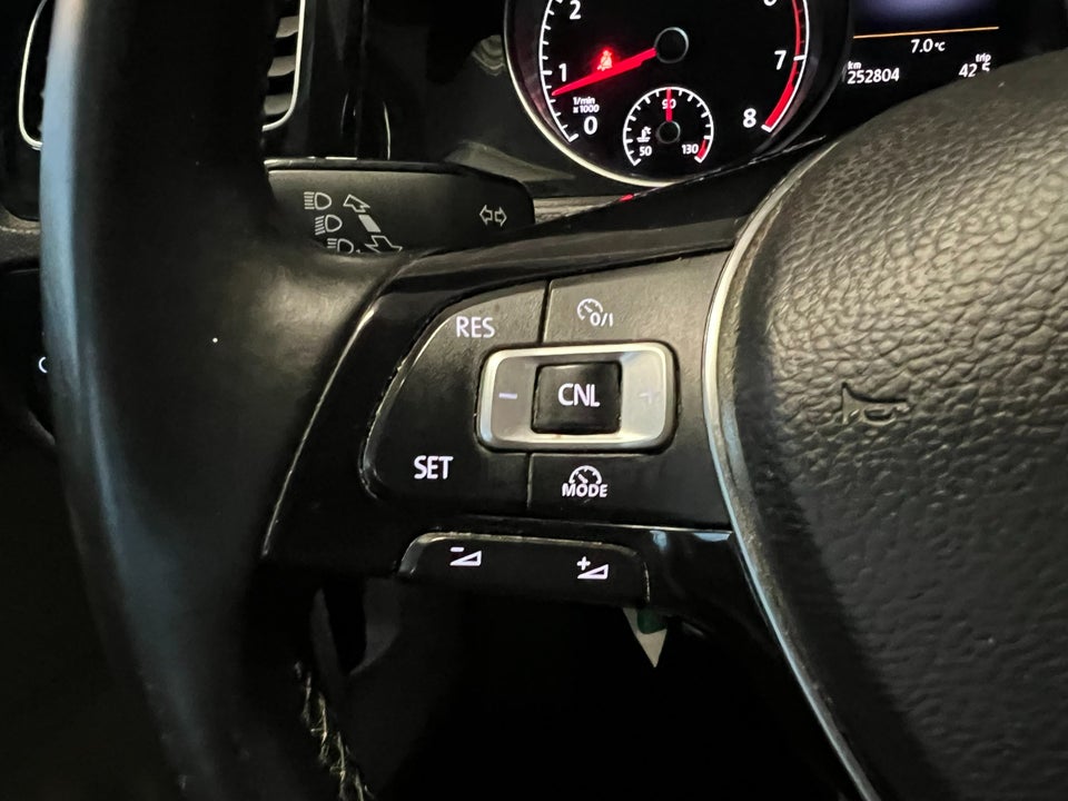 VW Golf VII 1,4 TSi 122 Highline DSG BMT 5d