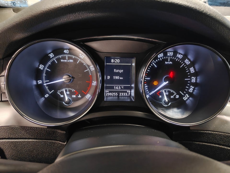 Skoda Superb 1,8 TSi 160 Elegance Combi 5d