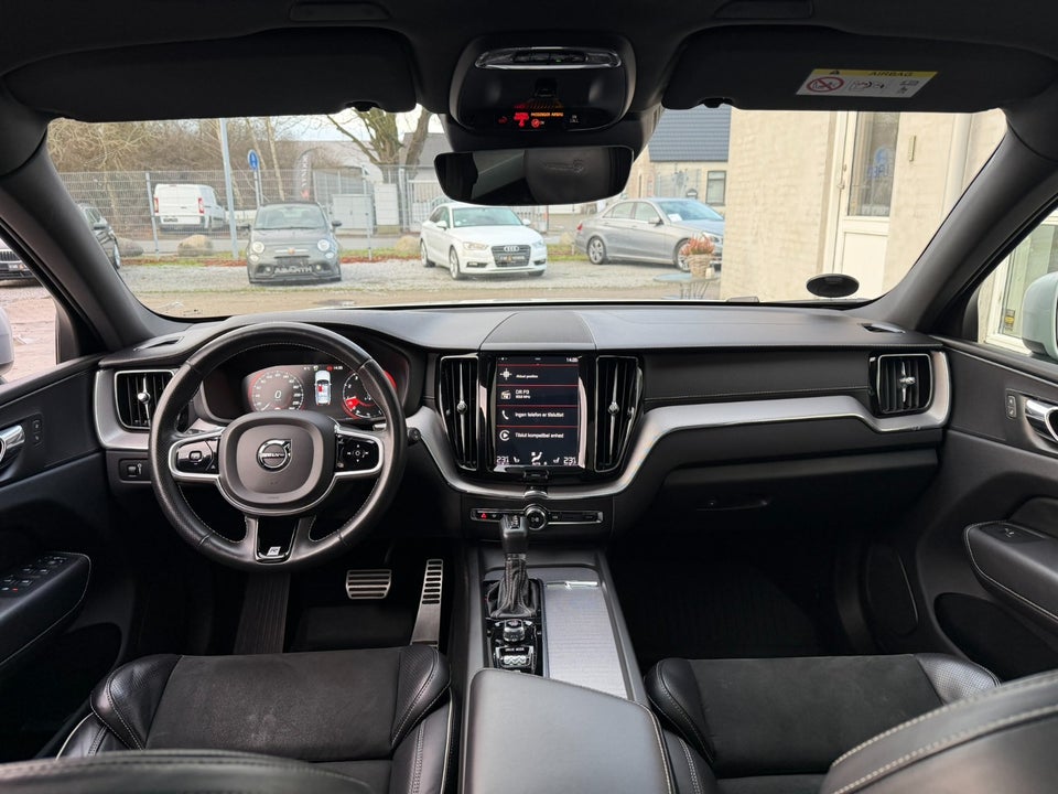 Volvo XC60 2,0 T5 250 R-Design aut. AWD 5d