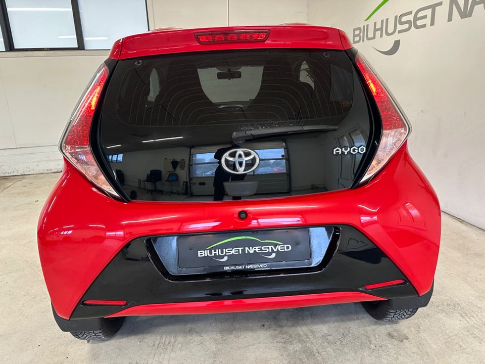 Toyota Aygo 1,0 VVT-i x-press 5d