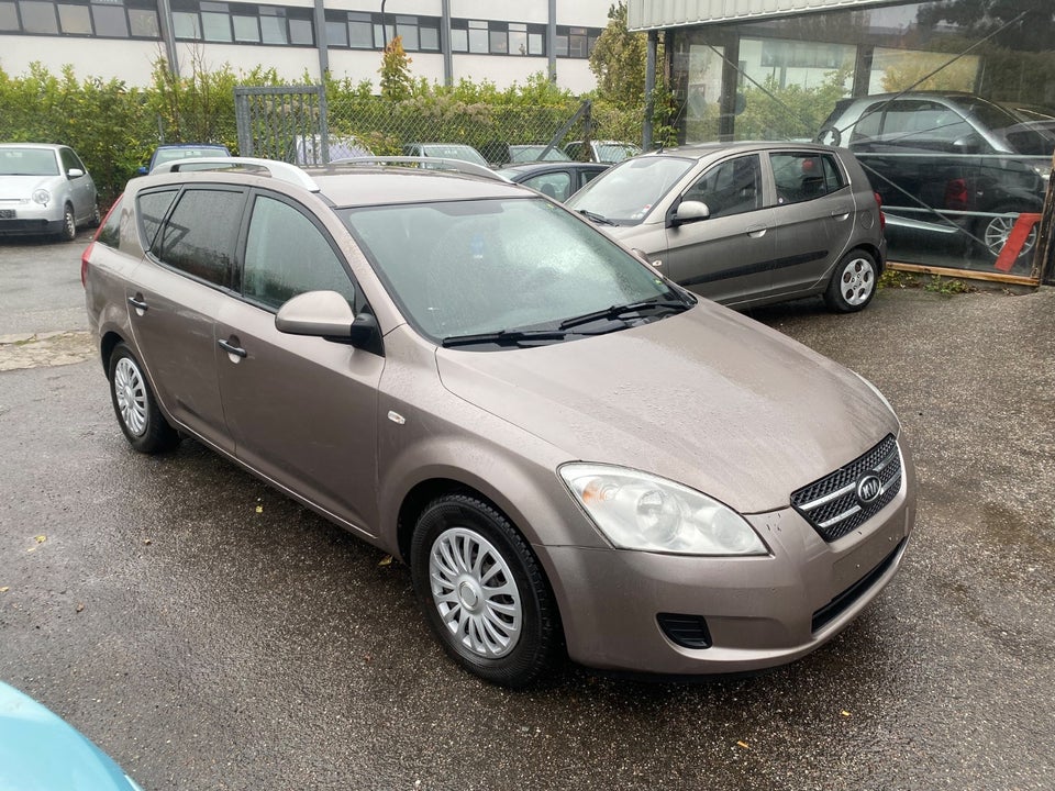 Kia Ceed 1,6 CRDi Active SW 5d