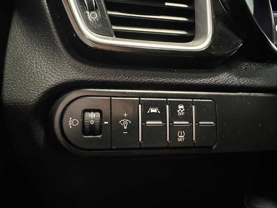 Kia Ceed 1,5 T-GDi mHEV Comfort Upgrade DCT 5d