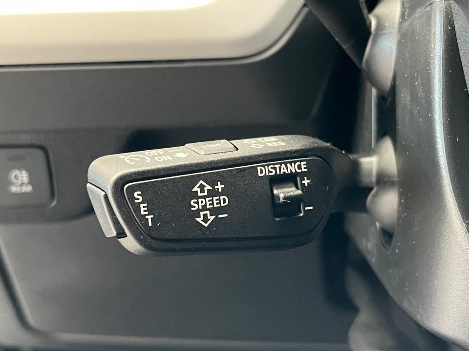 Audi Q4 e-tron 40  5d