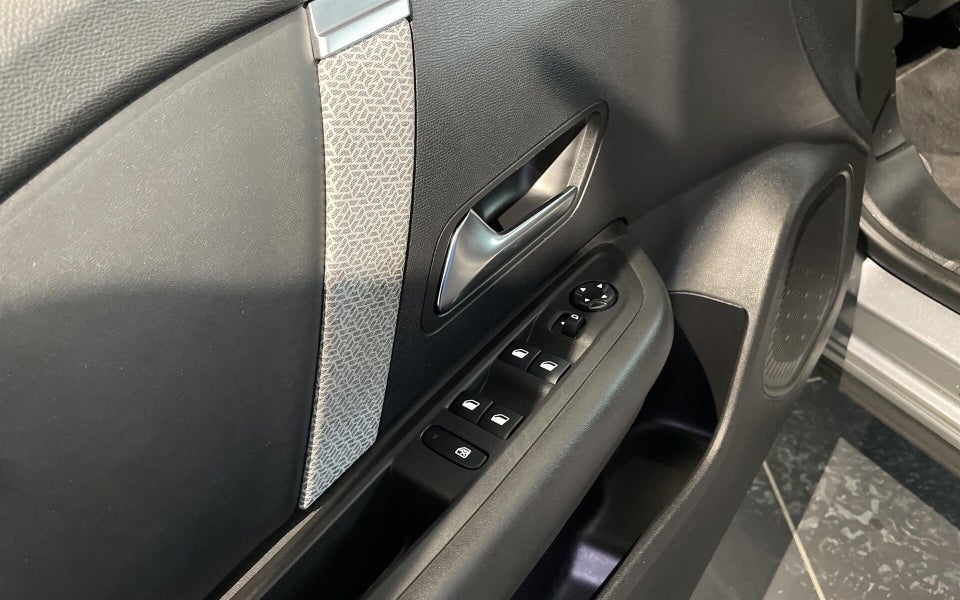 Citroën ë-C4 50 Feel 5d