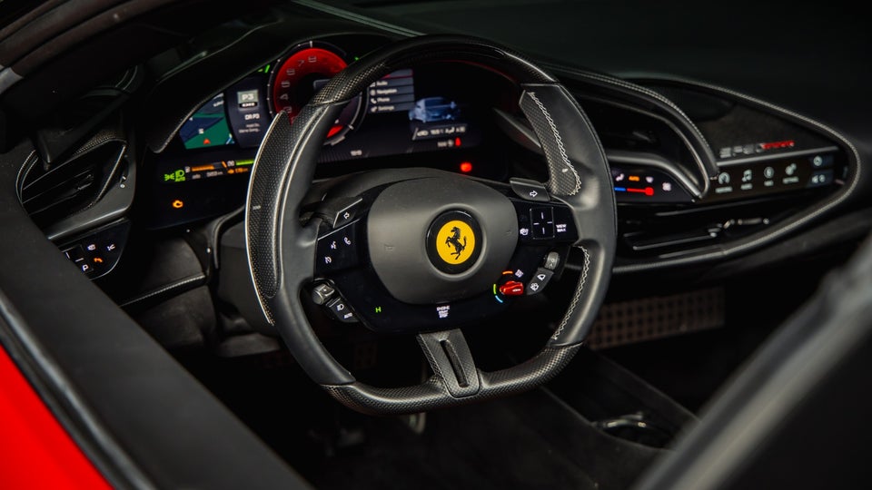 Ferrari SF90 Spider 4,0 DCT 2d