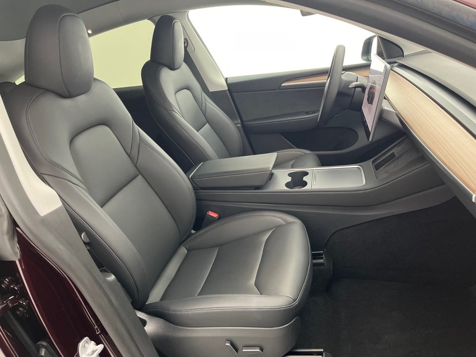 Tesla Model Y Long Range AWD 5d